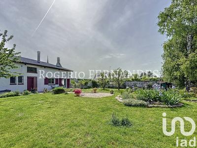 Maison - 140 m² - 6 pièces