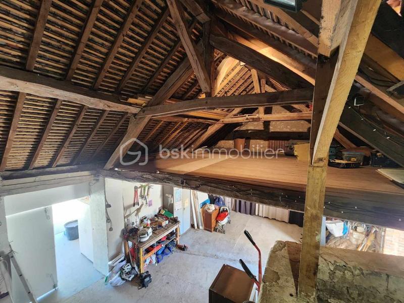 Maison traditionnelle - 208 m² - 8 pièces