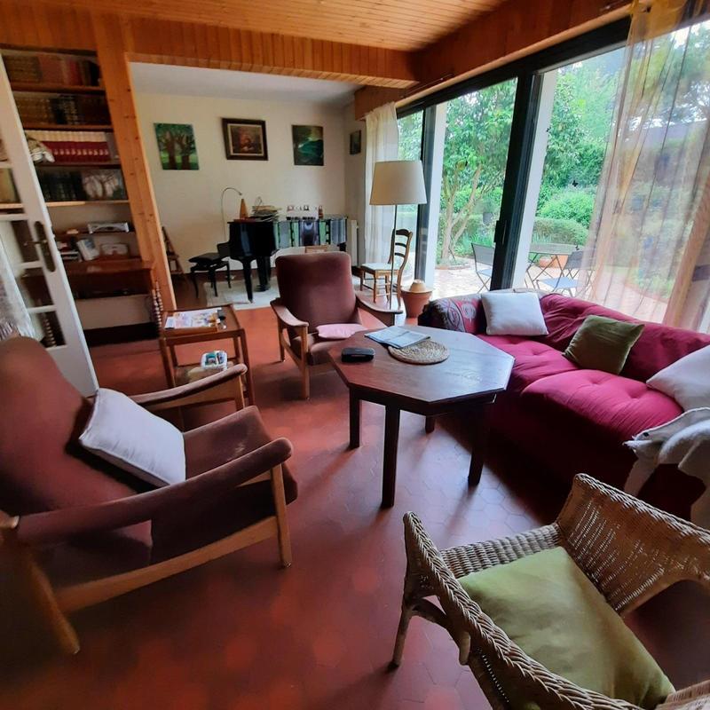 Maison - 164 m² - 9 pièces