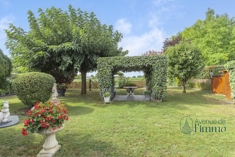 Maison traditionnelle - 186 m² - 6 pièces