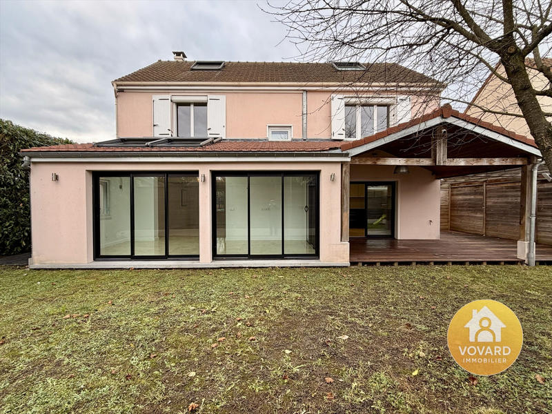 Maison - 172 m² - 8 pièces