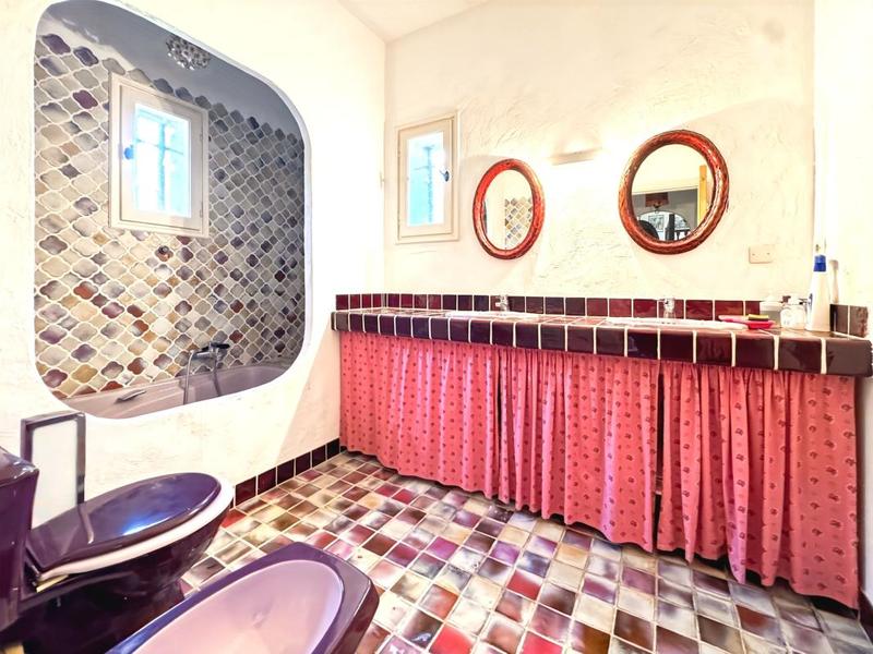 Villa - 180 m² - 5 pièces