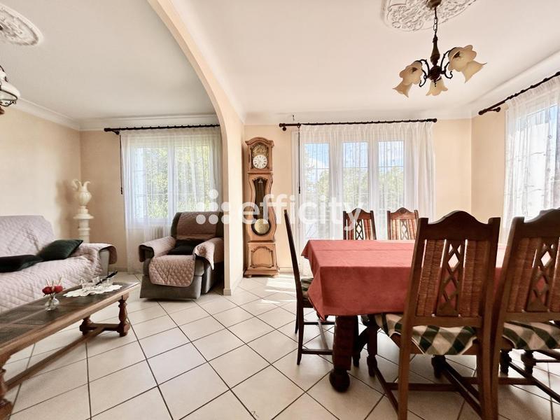 Maison - 88 m² - 4 pièces