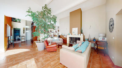 Maison - 210 m² - 6 pièces