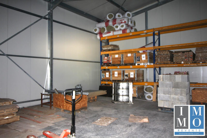 Local d'activités - 254 m²
