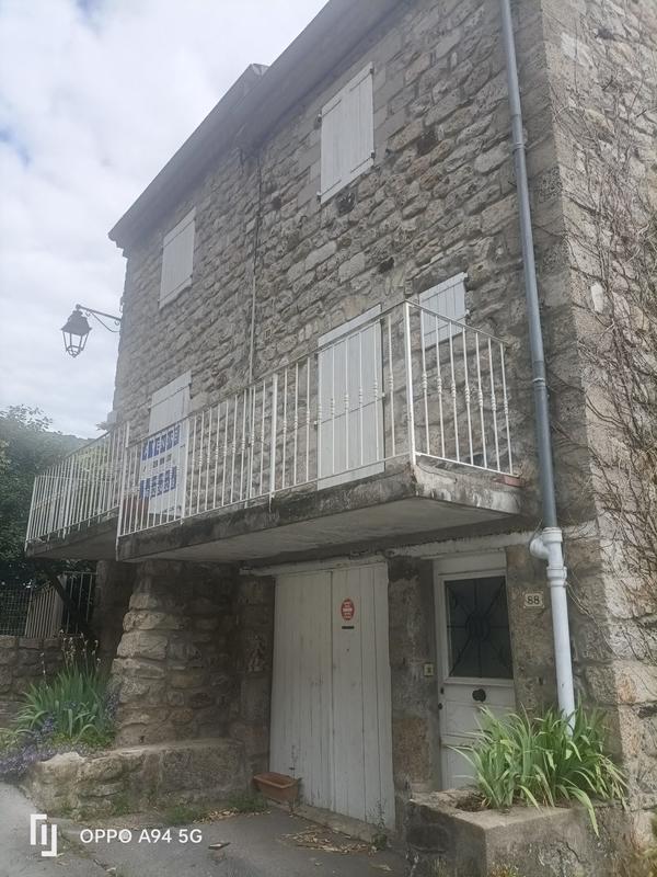 Maison - 97 m² - 5 pièces