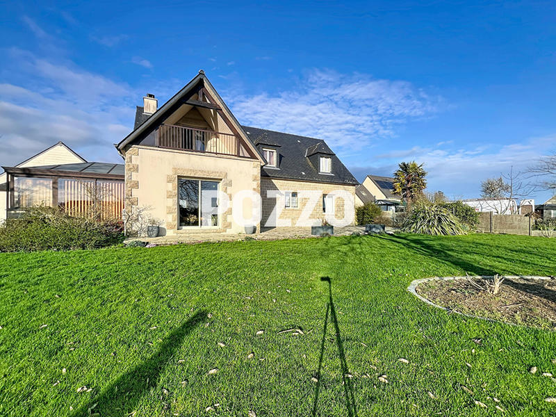Maison - 195 m² - 7 pièces