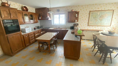 Maison - 207 m² - 6 pièces