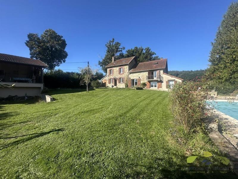 Propriété - 186 m² - 7 pièces