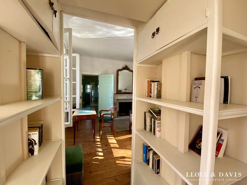 Maison - 200 m² - 7 pièces