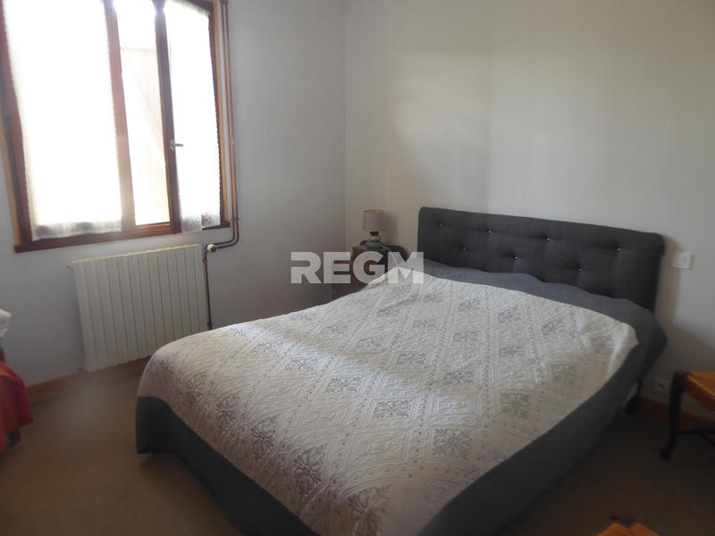 Propriété - 170 m² - 9 pièces