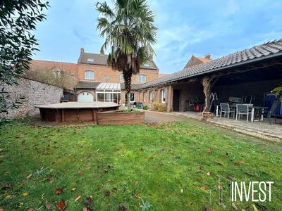 Maison ancienne - 247 m² - 7 pièces