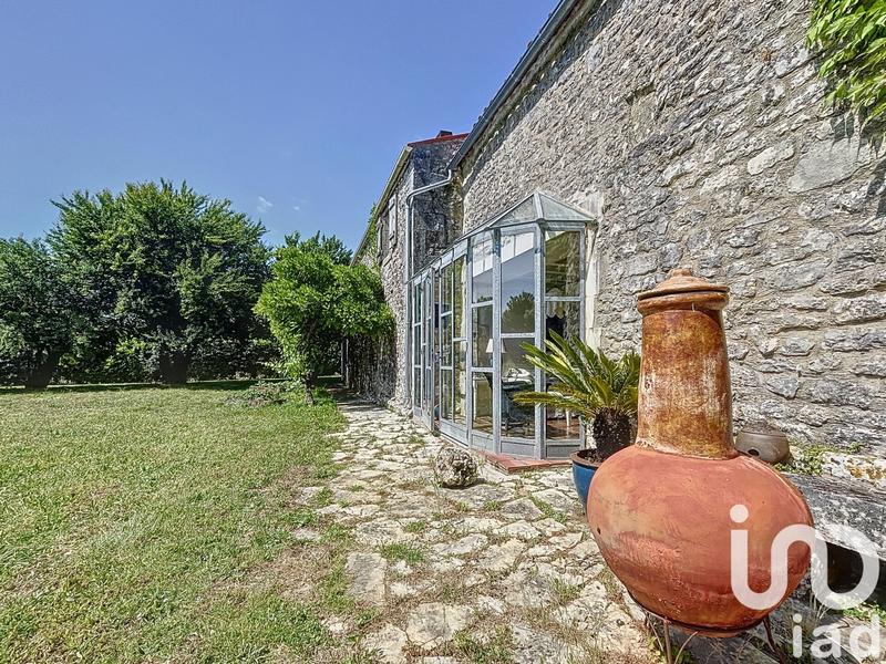 Maison - 407 m² - 21 pièces