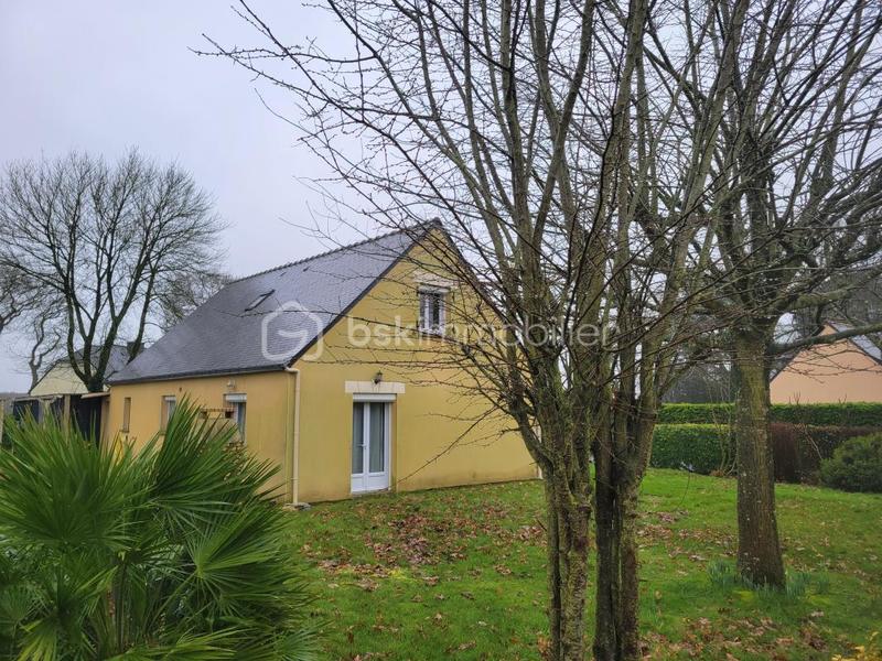 Maison traditionnelle - 103 m² - 4 pièces