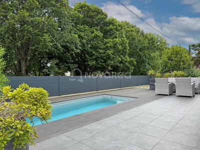 Maison - 190 m² - 6 pièces