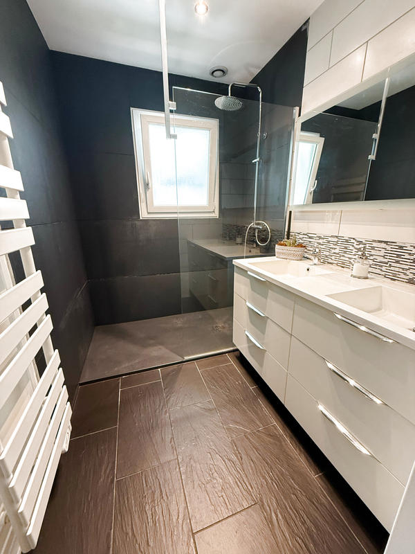 Maison - 177 m² - 6 pièces