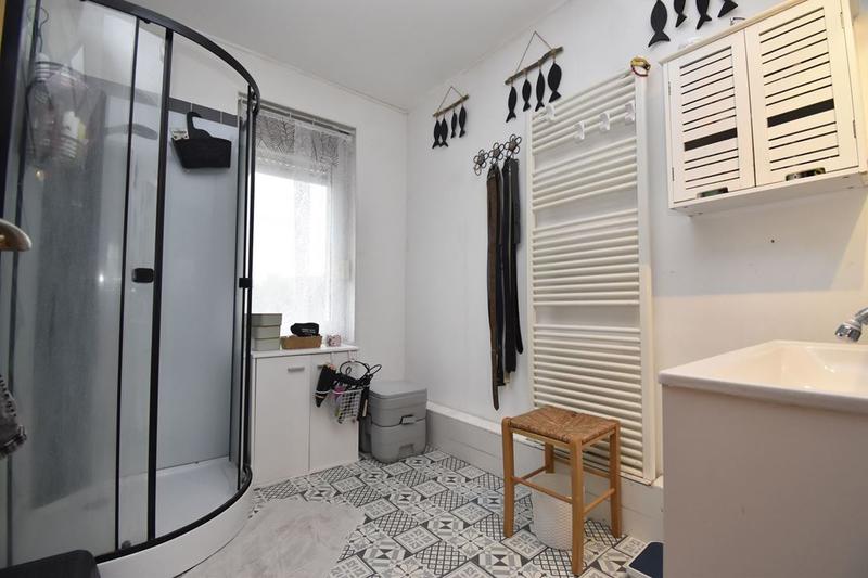 Maison traditionnelle - 94 m² - 5 pièces