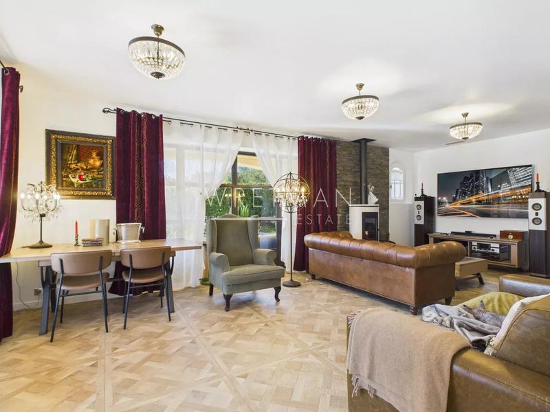 Villa - 178 m² - 6 pièces