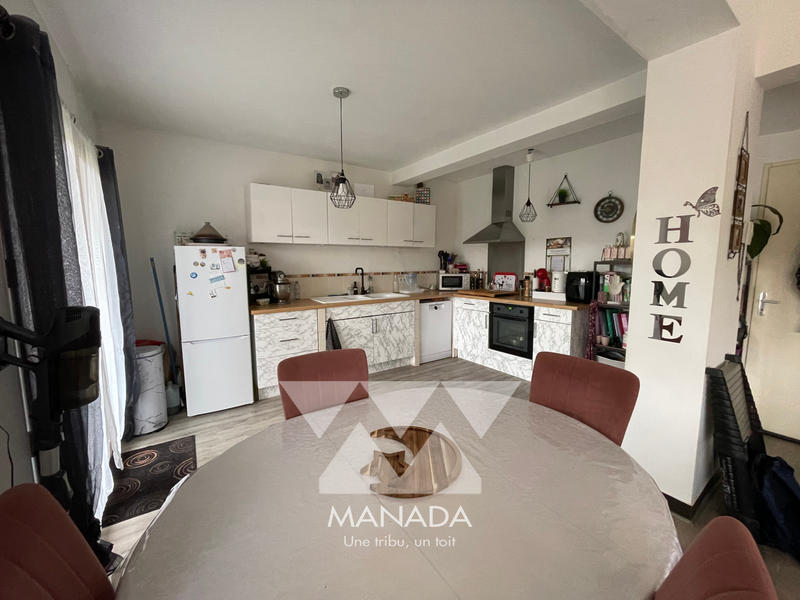 Maison - 180 m² - 8 pièces