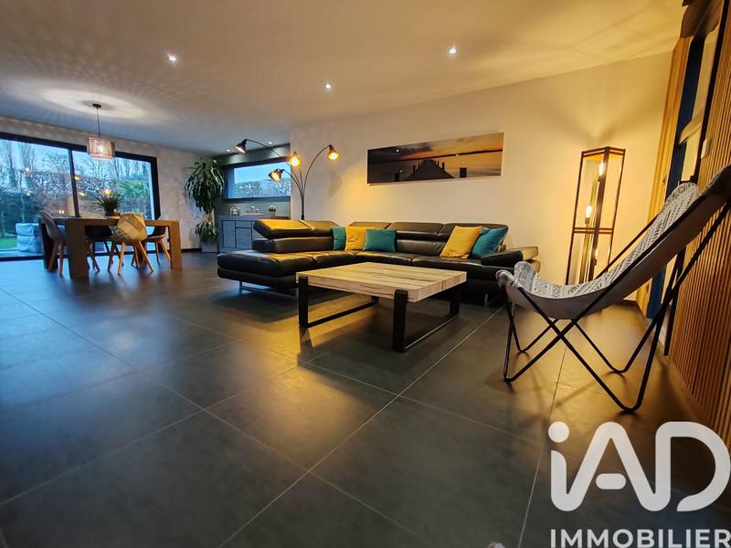 Maison - 177 m² - 7 pièces