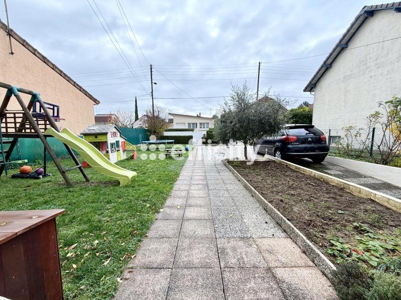 Pavillon - 80 m² - 4 pièces