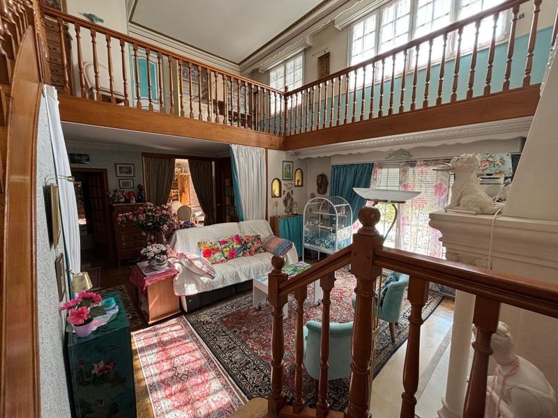 Maison - 266 m² - 8 pièces