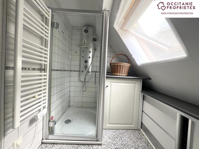 Propriété - 86 m² - 4 pièces