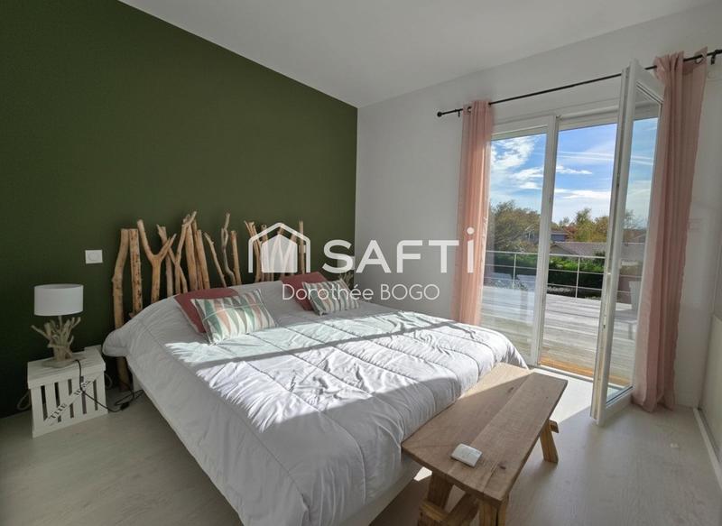 Maison - 180 m² - 5 pièces