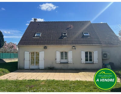 Maison - 121 m² - 8 pièces