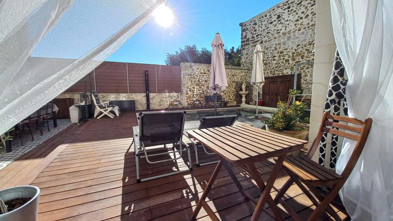 Maison - 209 m² - 8 pièces