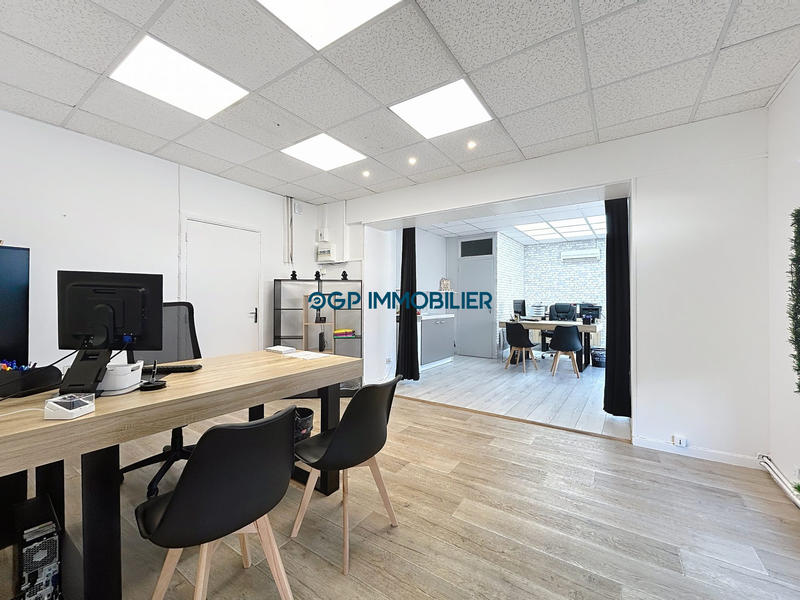 Local d'activités - 53 m² - 3 pièces