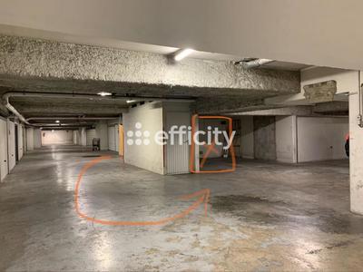 Parking / Garage - 14 m²