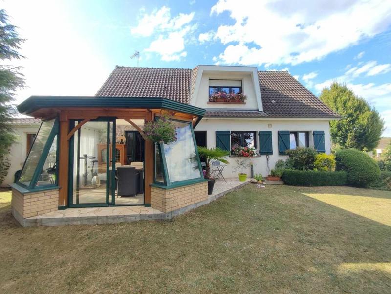 Maison - 169 m² - 8 pièces