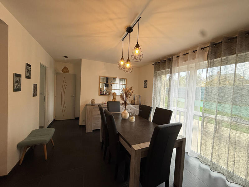 Maison - 100 m² - 4 pièces