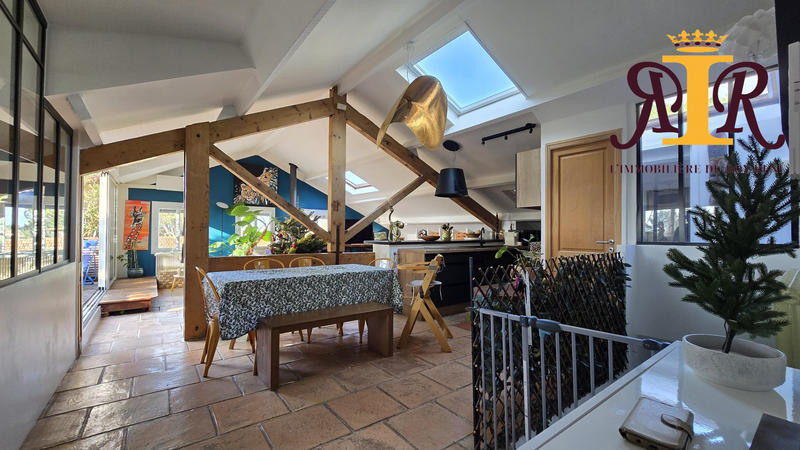 Appartement - 80 m² - 4 pièces