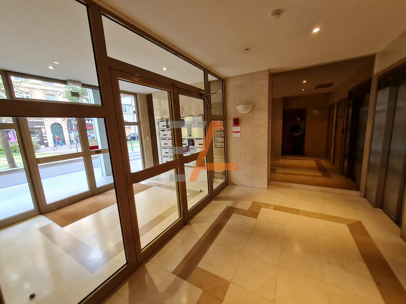 Appartement - 77 m² - 3 pièces