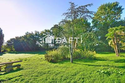 Maison de maîtres - 363 m² - 9 pièces