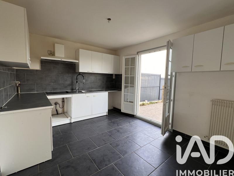 Maison - 99 m² - 5 pièces