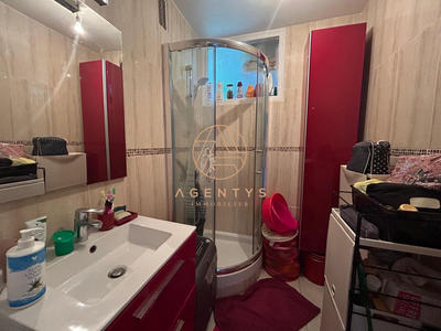 Appartement - 79 m² - 4 pièces