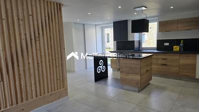 Maison - 80 m² - 5 pièces