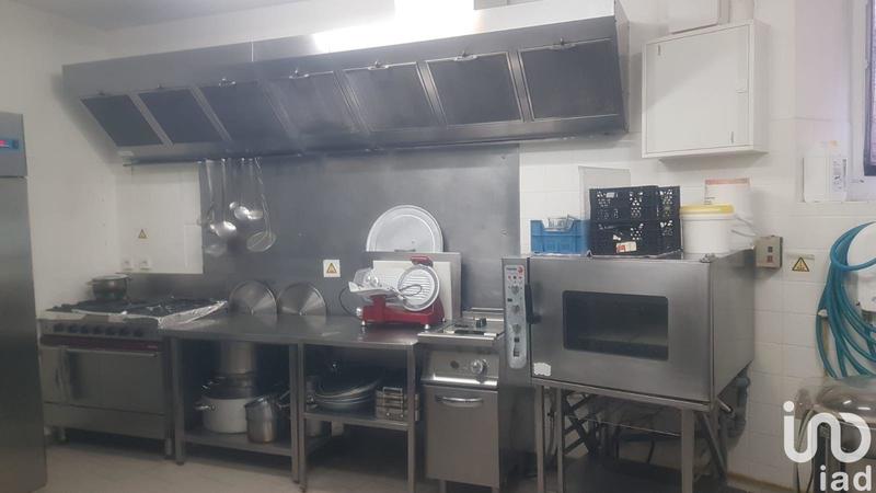 Local commercial - 215 m²