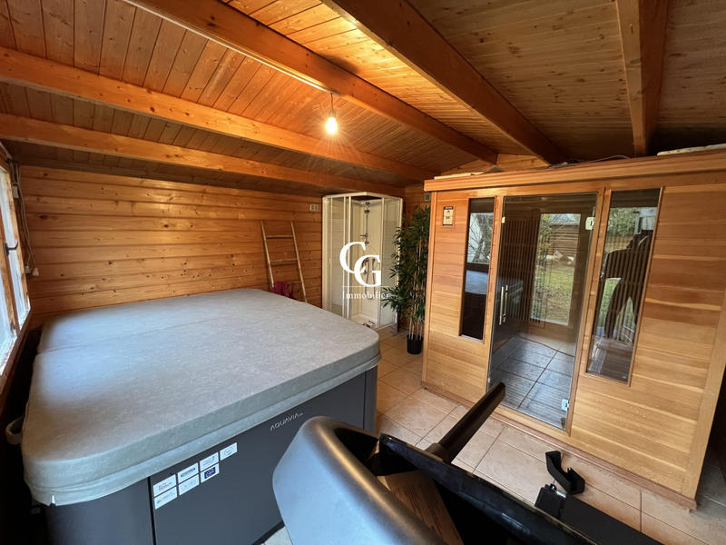 Maison - 155 m² - 6 pièces