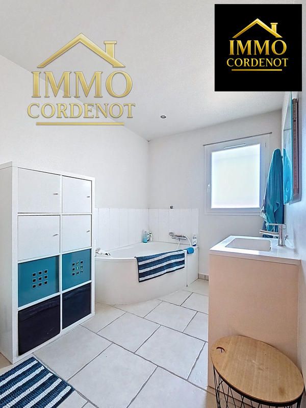 Maison - 141 m² - 6 pièces