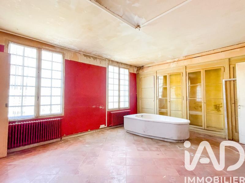 Maison - 460 m² - 10 pièces