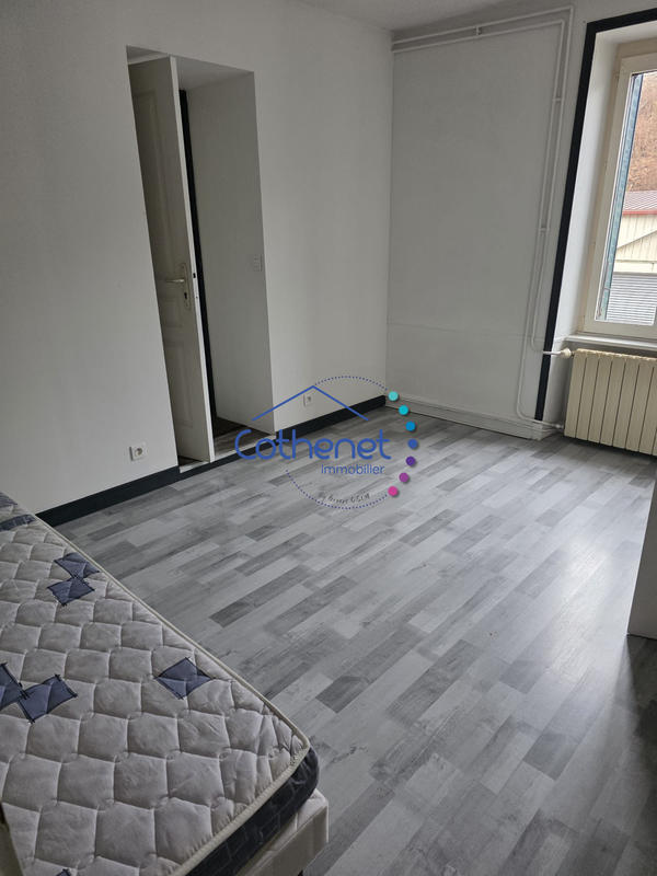 Appartement - 93 m² - 4 pièces