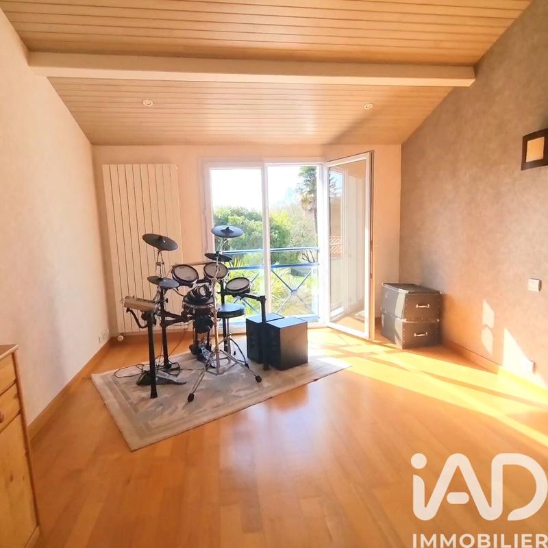 Maison - 206 m² - 6 pièces