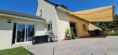 Maison - 153 m² - 7 pièces