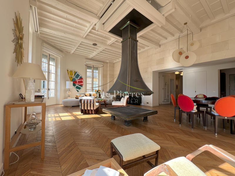 Appartement - 162 m² - 5 pièces