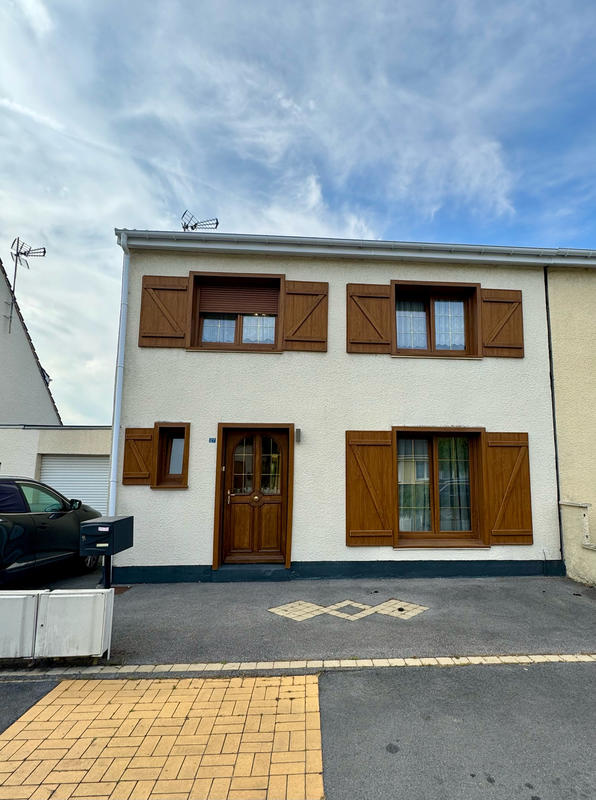 Maison - 105 m² - 6 pièces