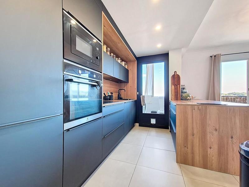 Appartement - 80 m² - 3 pièces